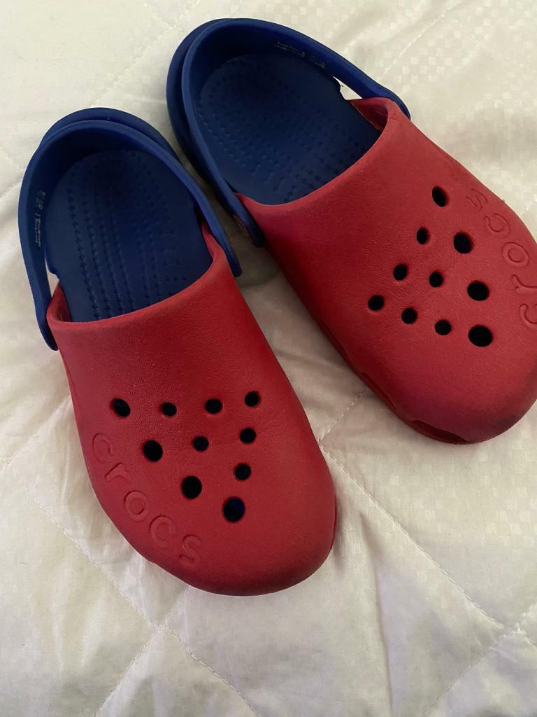 crocs junior size 1